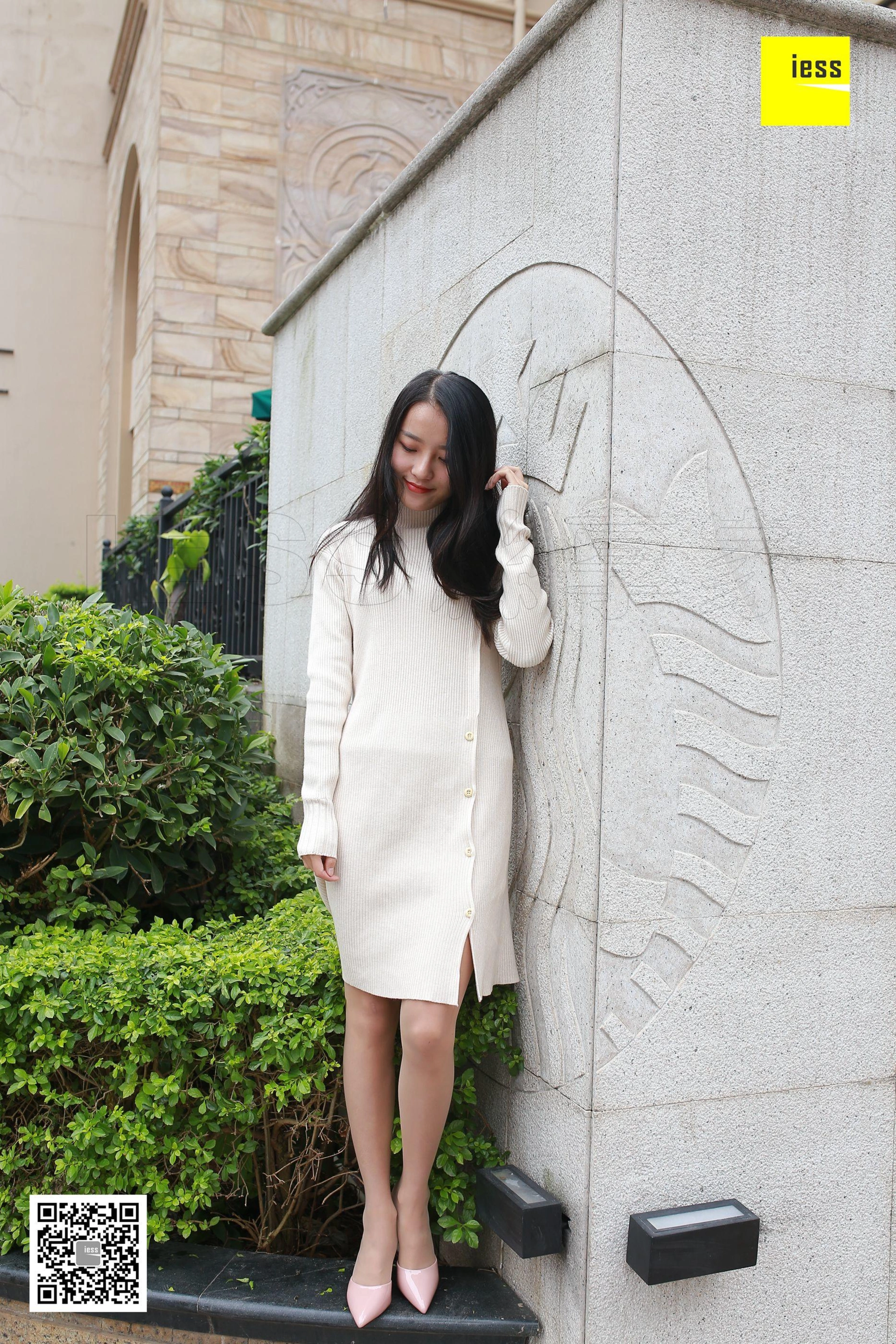 [IESS异思趣向] 2018.01.19 丝享家151: 《婉萍街拍肉丝》婉萍 2